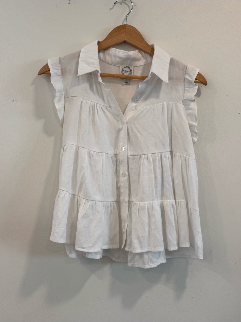 Blue Rain White collared blouse with ruffles